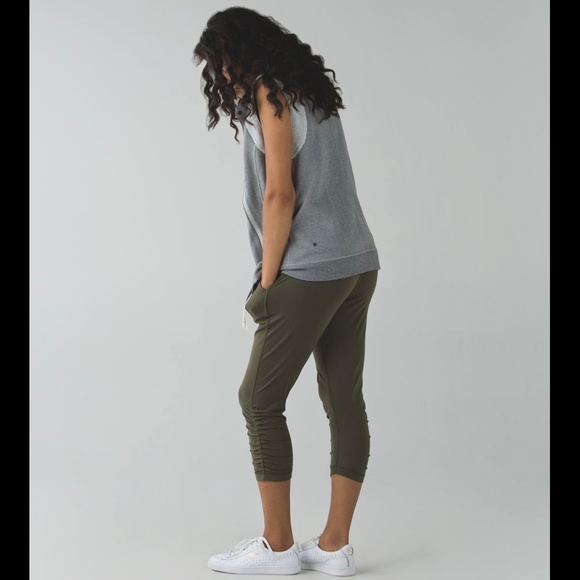 Lululemon Sunset Salutation Crop - Picture 3 of 16